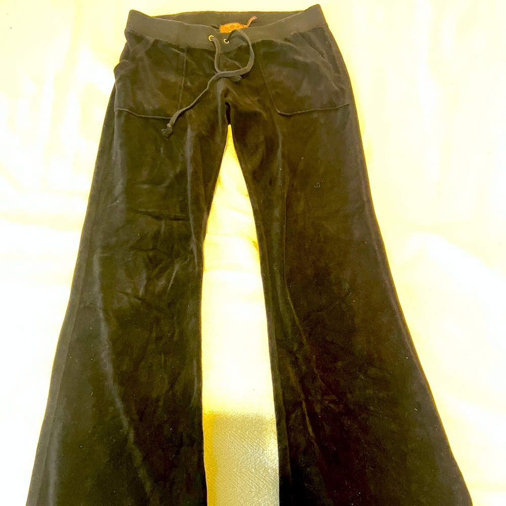 Juicy Couture Black Velour Pants w/pockets